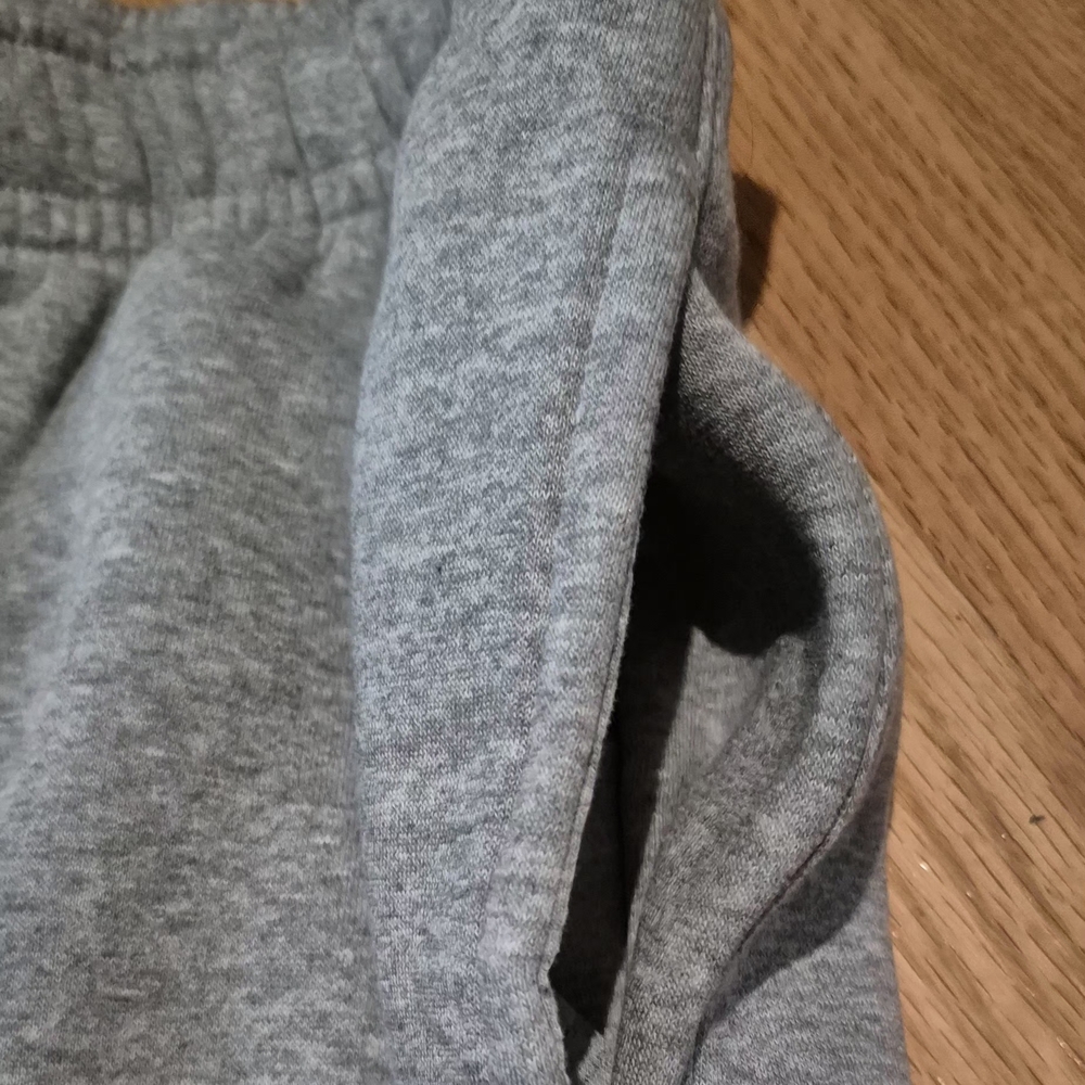 NEW Nike Men's Large Light Gray Solo Swish Joggers NWT - Picture 3 of 7